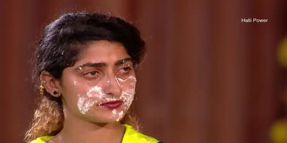 Cake Smash! - Halli Power