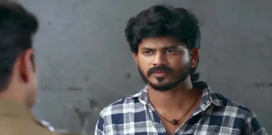 Muthuselvan Slaps Seenu - Sandhya Raagam