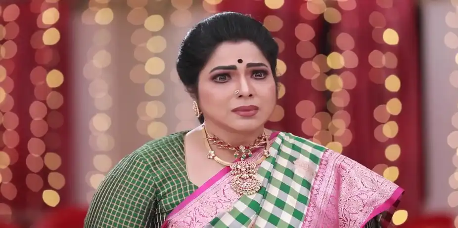 Maaran Reassures Janakambal - Varisu