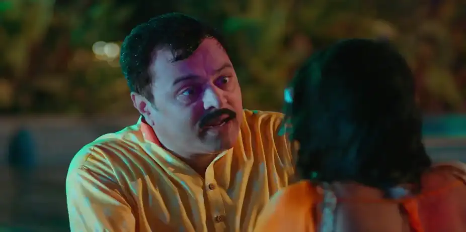 Samar Rescues Swanandi - Veen Doghatli Hi Tutena