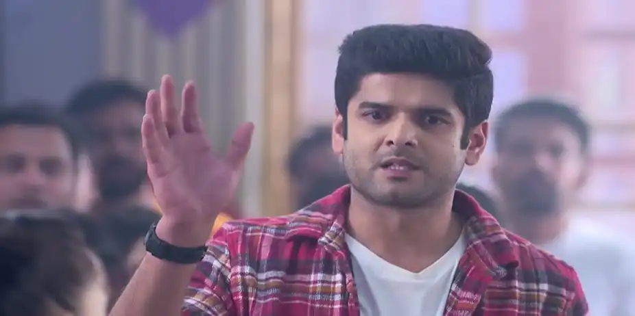 Parul Is Happy to Hear Mallar's Result - Parineeta