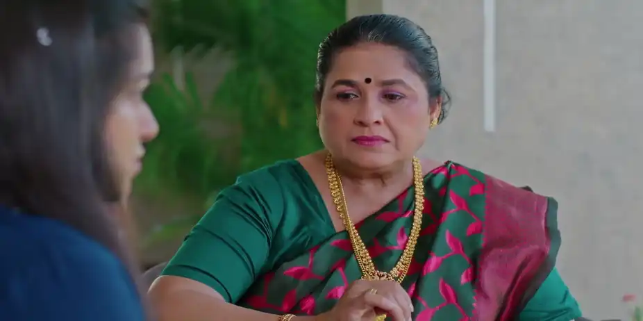 Saraswathyamma Comforts Rithika - Akale