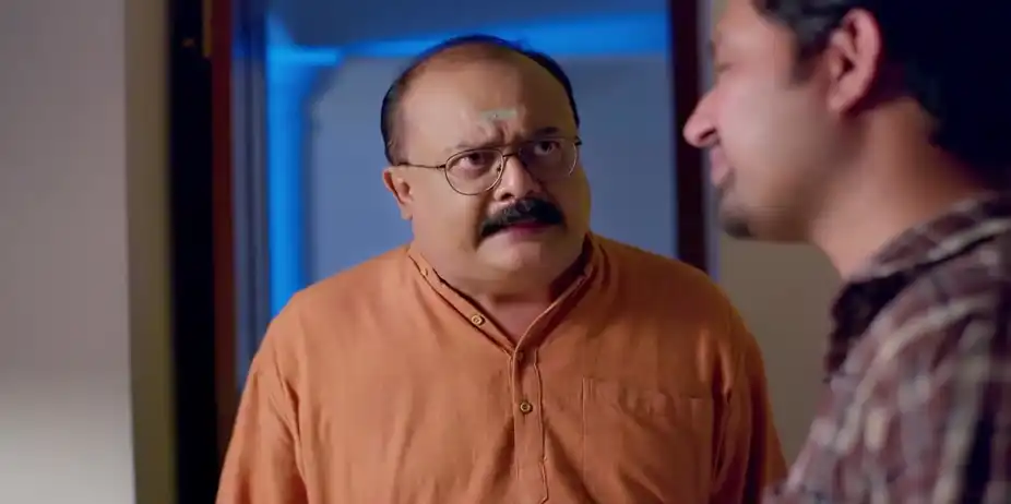 Ramakrishnan Lashes Out at Jeevan - Madhura Nombara Kattu