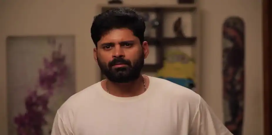 Bharathi's Act Baffles Aadhi