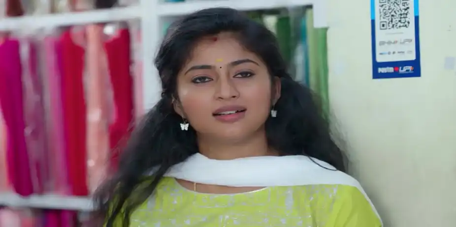 Veera Opposes Madhu - Veera