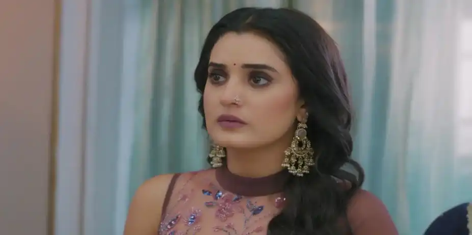 Rohit Gets Angry when Reet's Lehenga Catches Fire - Jaane Anjaane Hum Mile