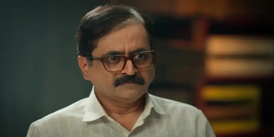 Raghupati's Goons Surround Pushpa and Gopal - Tumm Se Tumm Tak