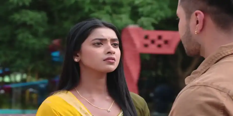 Manisha's Prank on Smruti - Bhagya Rekha