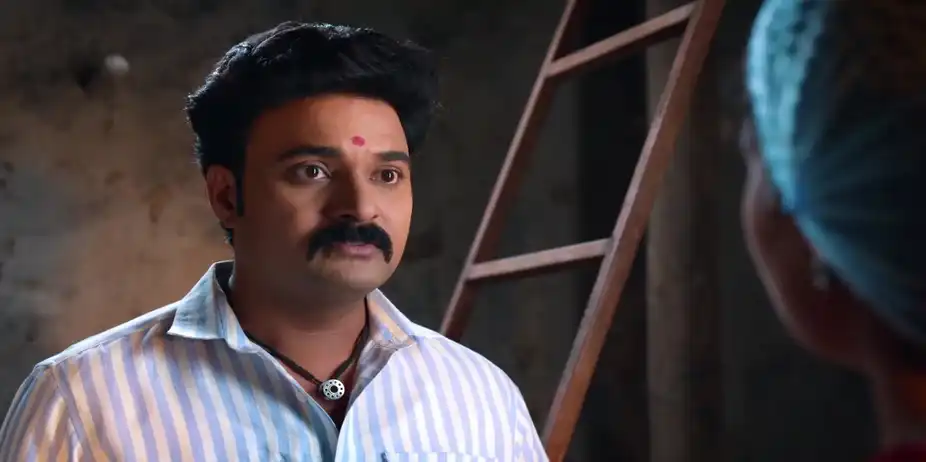 Gopal Asks Aarya about the Attack - Devmanus Madhla Adhyay