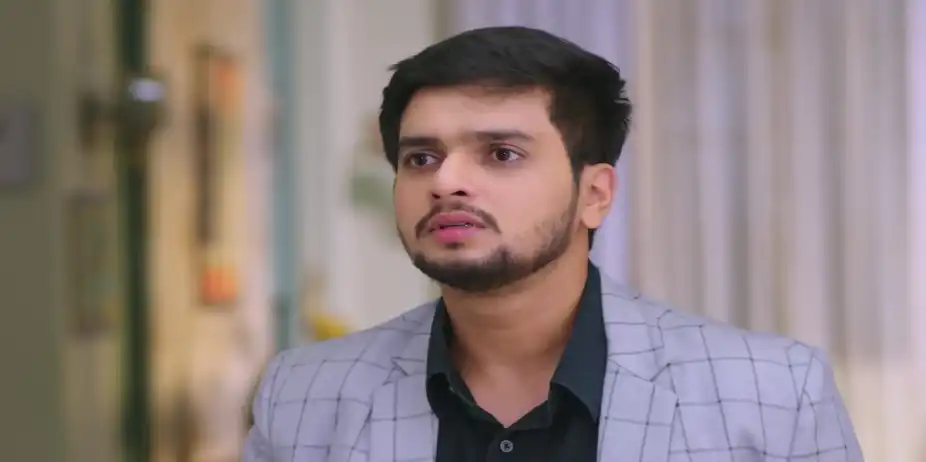 Pritam Tells Ahilya Devi about an Accident - Paaru