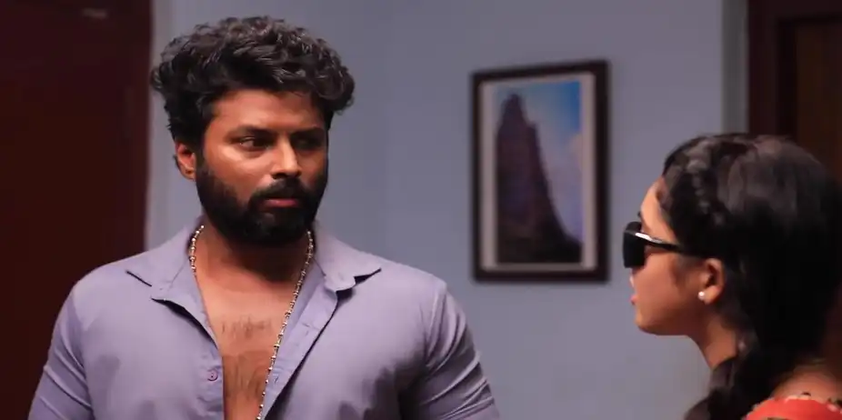 Nandini Faces an Awkward Situation - Manasellam