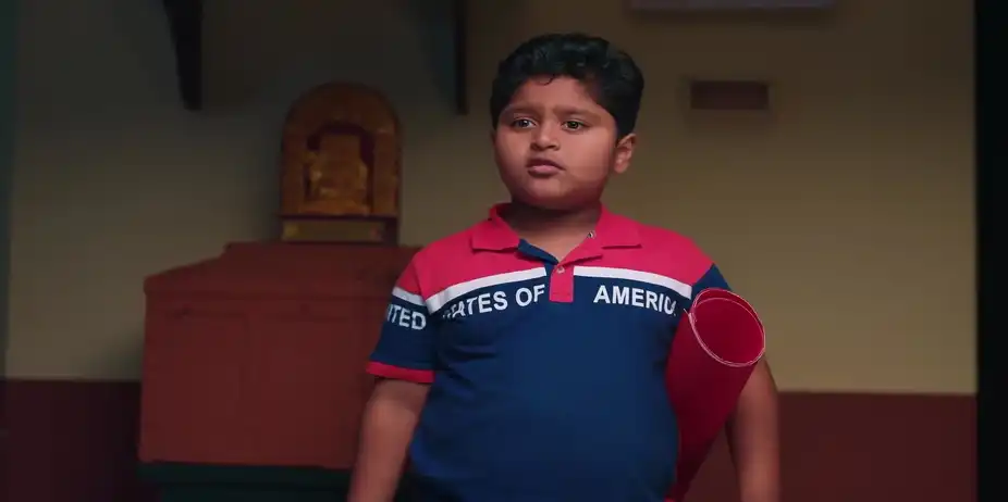 Goutham Helps Akash with a School Project - Amruthadhaare
