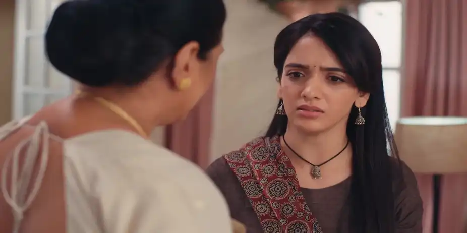 Jagadhatri Is Accused of Burning Tapasya's Hand - Jagadhatri