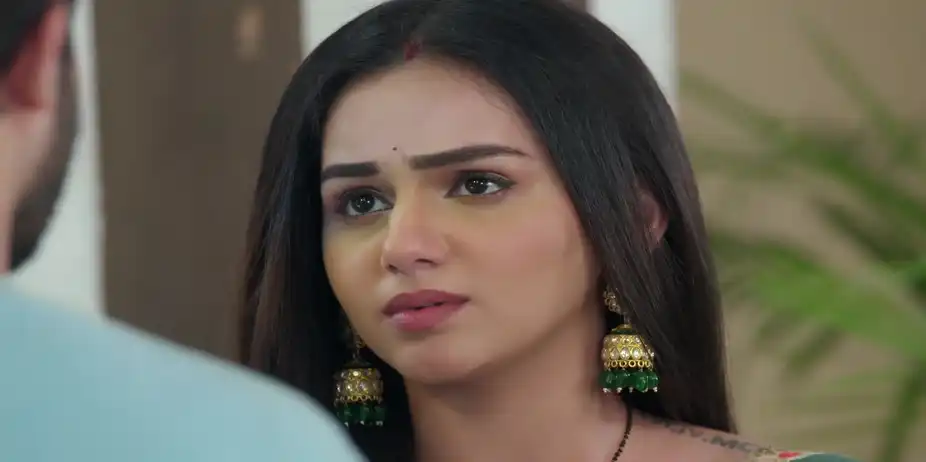 Jagriti Gets Suspicious of Akash - Jagriti