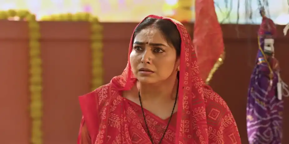Gauri Is Scared to Learn about Kamini's Intentions - Saru