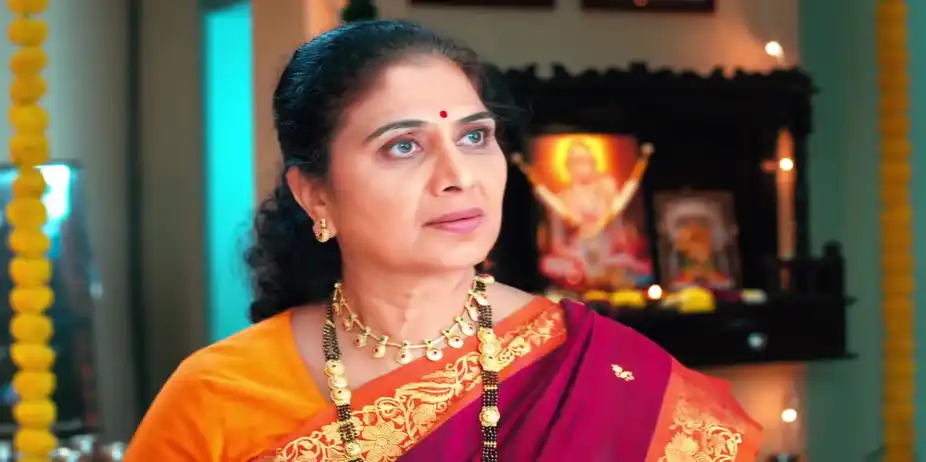 The Women Taunt Adhira - Veen Doghatli Hi Tutena