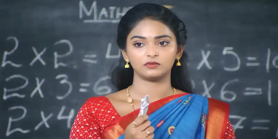 Dhanalakshmi's Act Annoys Raghuram - Sandhya Raagam