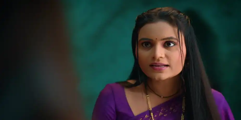 Lali Questions Aarya about Her Work - Devmanus Madhla Adhyay