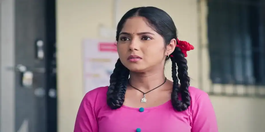 Kamali Cancels Going to the Village due to Hrishi - Kamali