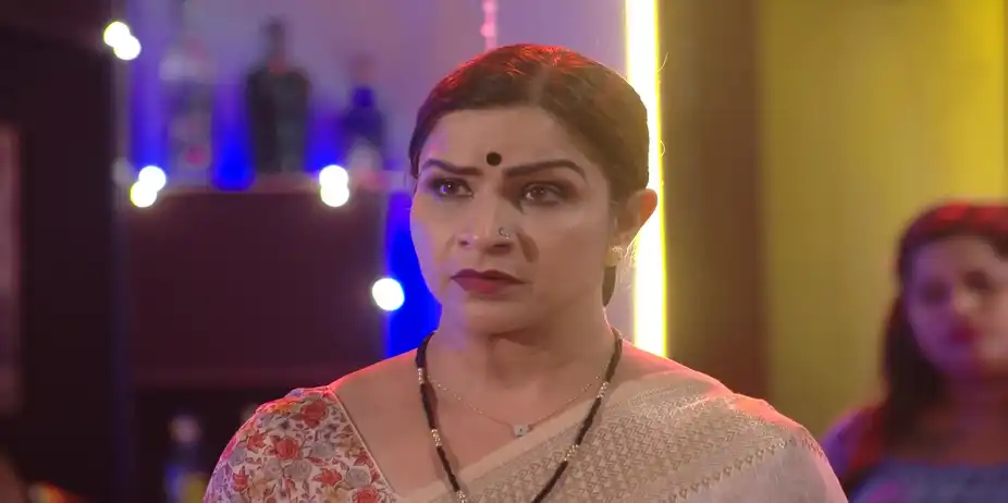 Bhawani's Behaviour Angers Priya - Suna Jhia