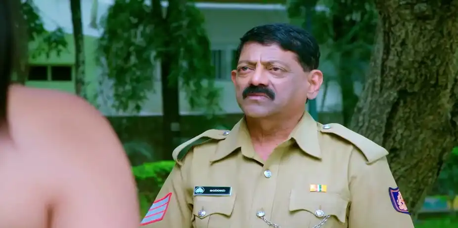 Nagaraj and Sanjana Pretend to Help Jayaram - Brahmagantu