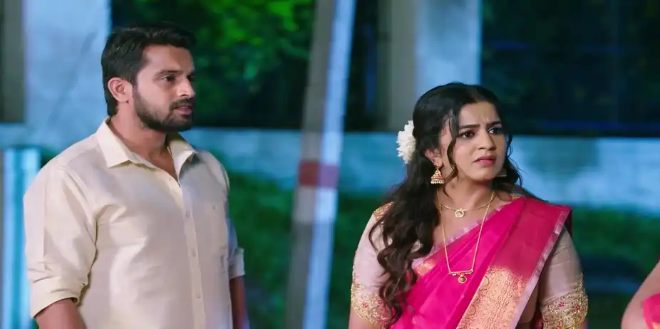 Karna and Nithya Meet Sharada - Karna