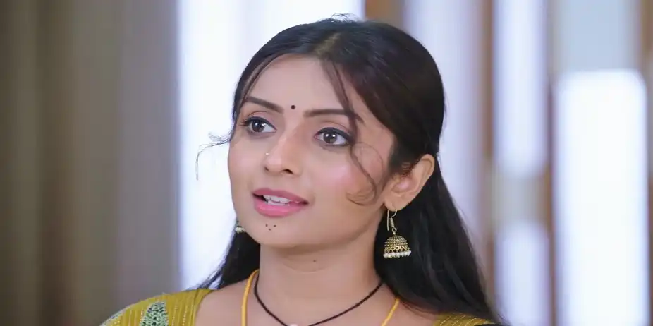 Savitri Stops Veerendranath from Drinking the Coffee - Shravani Subramanya