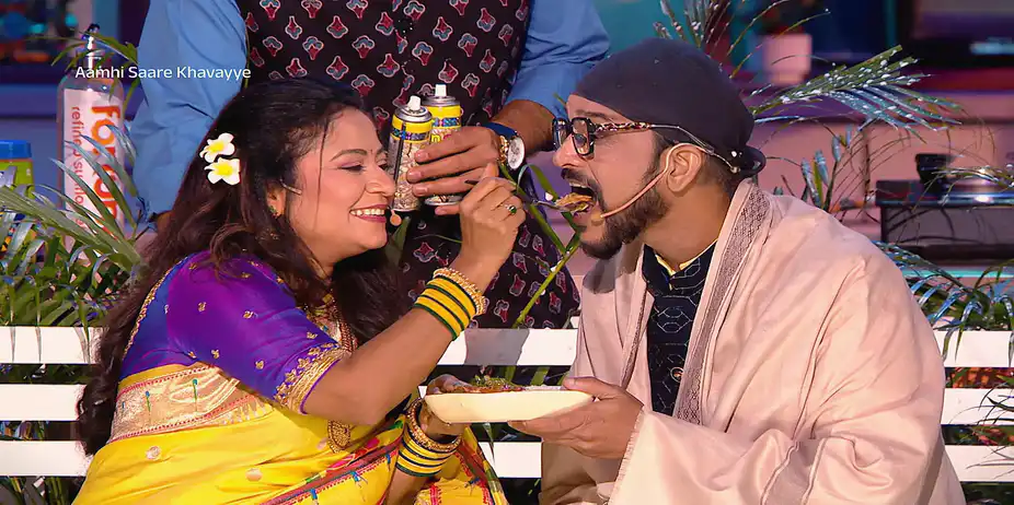 Tushar and Swati Deval's Loving Moments - Amhi Sare Khavaiyee - Jodicha Mamla - Promo