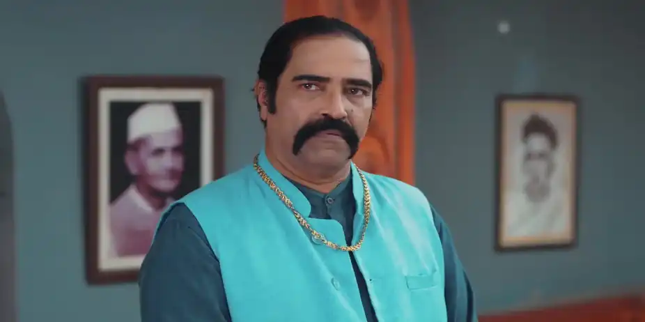 Karnik Asks Sampat about the Accident - Lakshmi Niwas