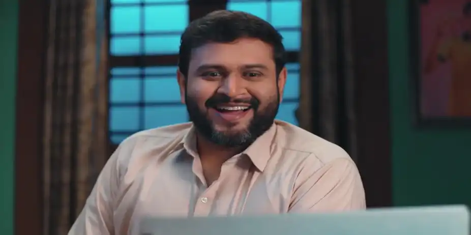 Santosh Makes a Recording for Jayant - Lakshmi Niwas
