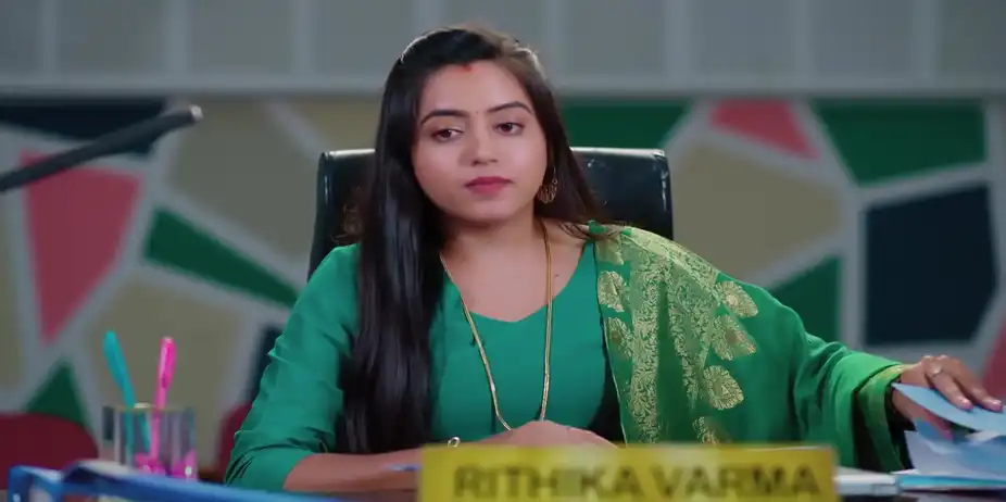 Sandra Briefs Rithika about Her Duties - Akale