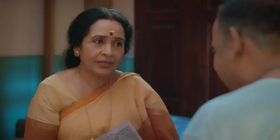 Madhavan Shares His Woes with Chandrika - Manathe Kottaram