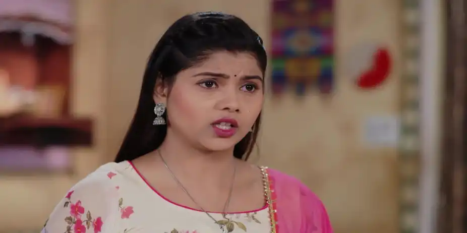 Sabita's Accusations Shock Manu - Sathi Sata Janmara