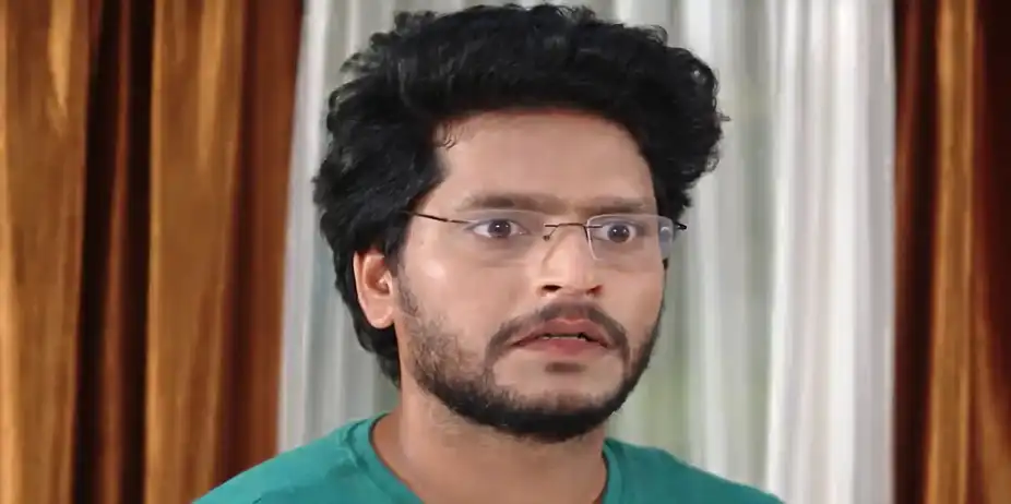 Richa Overhears Nilesh's Conversation - Tuma Bina