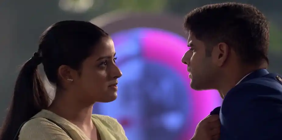 Rayan's Betrayal Infuriates Parul - Parineeta