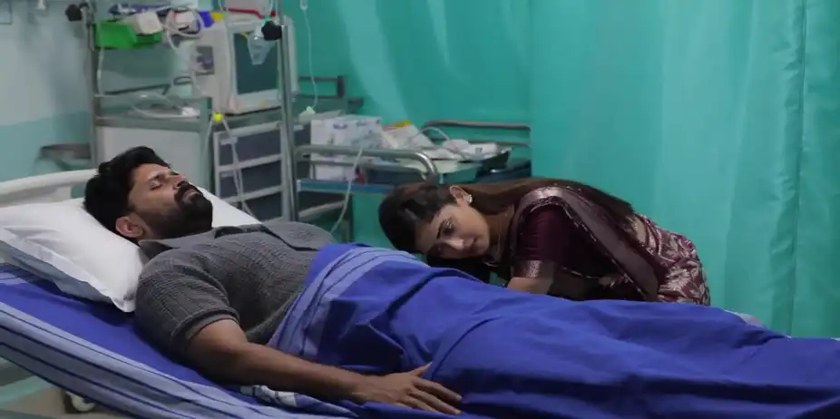 Bharathi Saves Aadhi - Idhayam