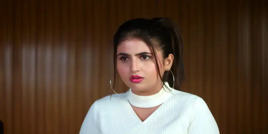 Roopa Grows Suspicious of Disha - Brahmagantu