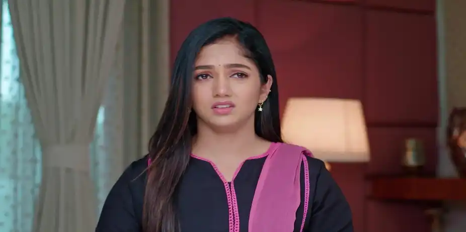 Nidhi Tells Nithya about Her Breakup - Karna