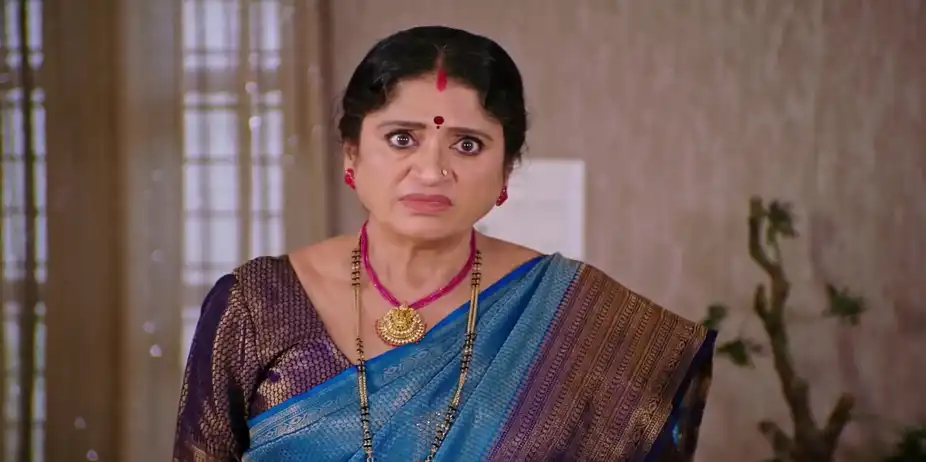 Javare Gowda Insults Venky and Chalvi - Lakshmi Nivasa