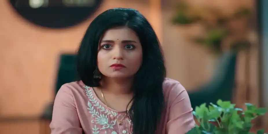 Will Samar Understand Swanandi's Side? - Veen Doghatli Hi Tutena