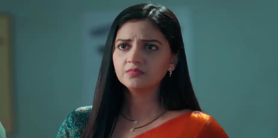 Natekar Reassures Dilip and Swanandi - Veen Doghatli Hi Tutena