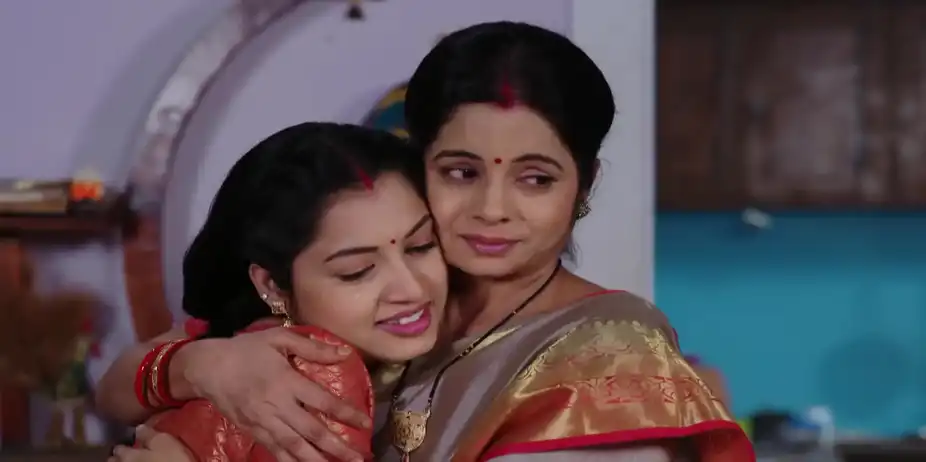 Dev Reassures Swastik - Sathi Sata Janmara