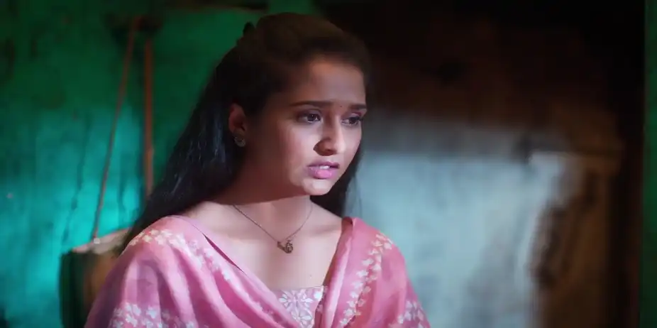 Gopal Tries To Gain Aarya's Sympathy - Devmanus Madhla Adhyay