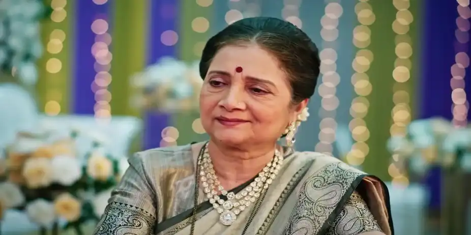 Kamini Calms an Angry Anika - Kamali