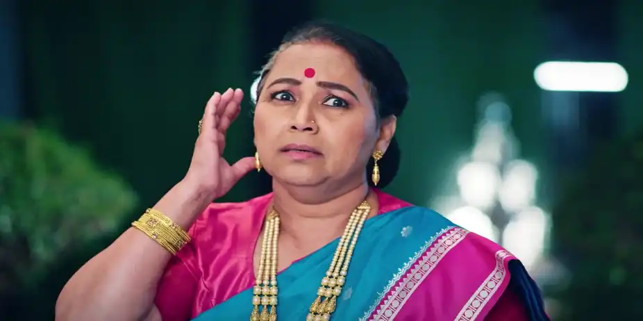 Kamini Tries To Reassure Annapurna - Kamali
