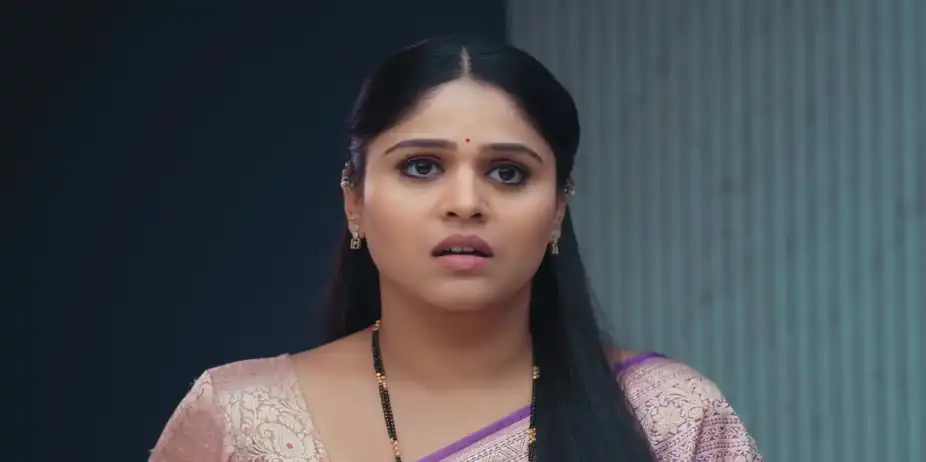 Will Adhiraj Help Bhavana? - Lakshmi Niwas