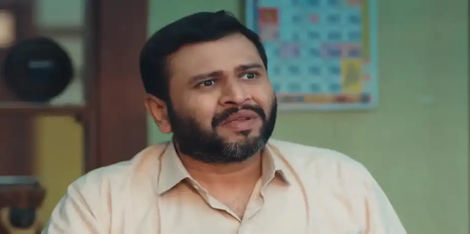 Jayant Forces Santosh to Eat the Leftover Food - Lakshmi Niwas