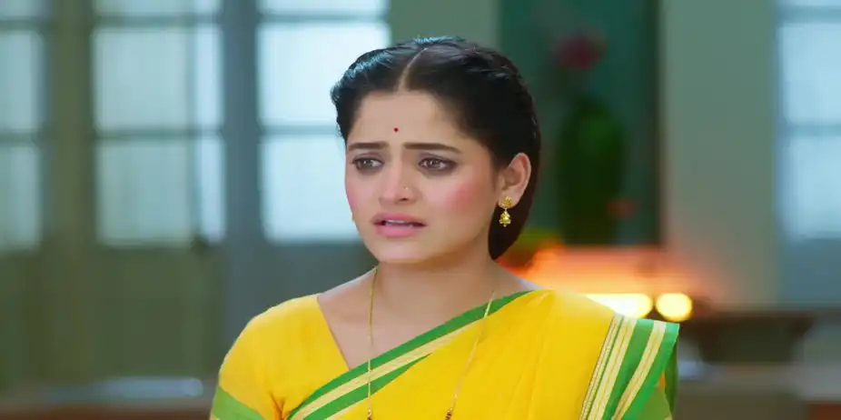 Paaru Refuses To Take Pritam's Help - Paaru