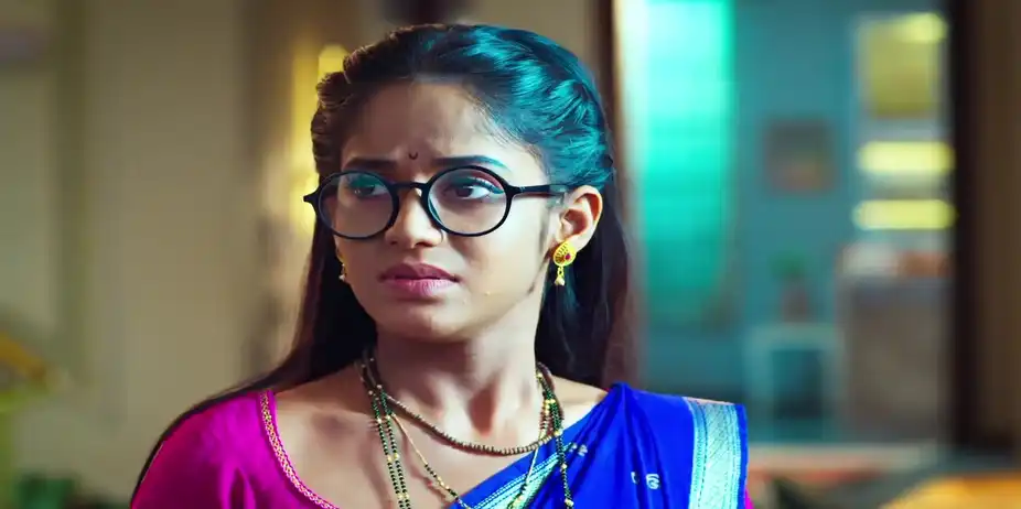 Savali Grows Susupicious of Aishwarya - Savalyachi Janu Savali