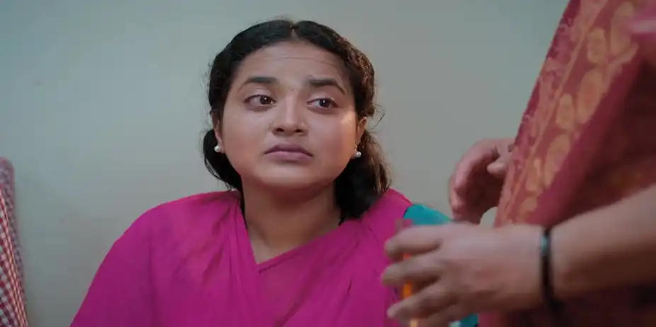 Meenakshi Shares Her Woes with Jagatha - Manathe Kottaram